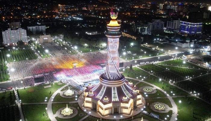 میدان استقلال دوشنبه