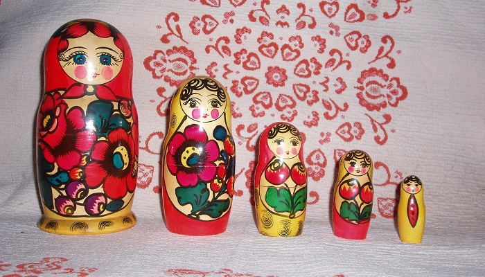 ماتروشکا یکی از سوغاتی های روسیه