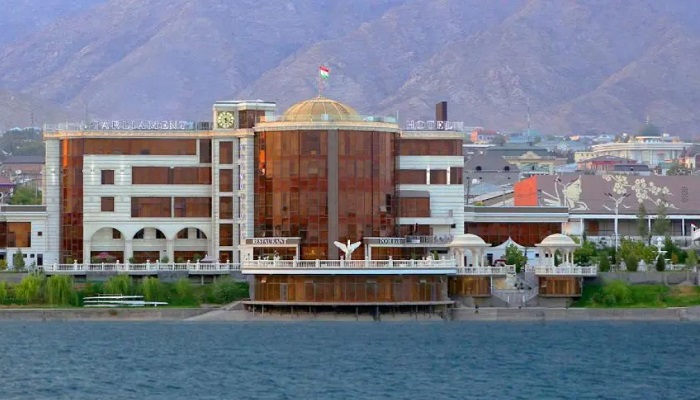 هتل پارلمان پالاس